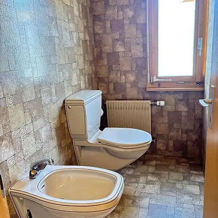 Easy With Parking Apartment *